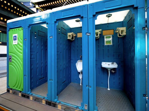 Porta potty rental for festivals in Salem Lakes, WI